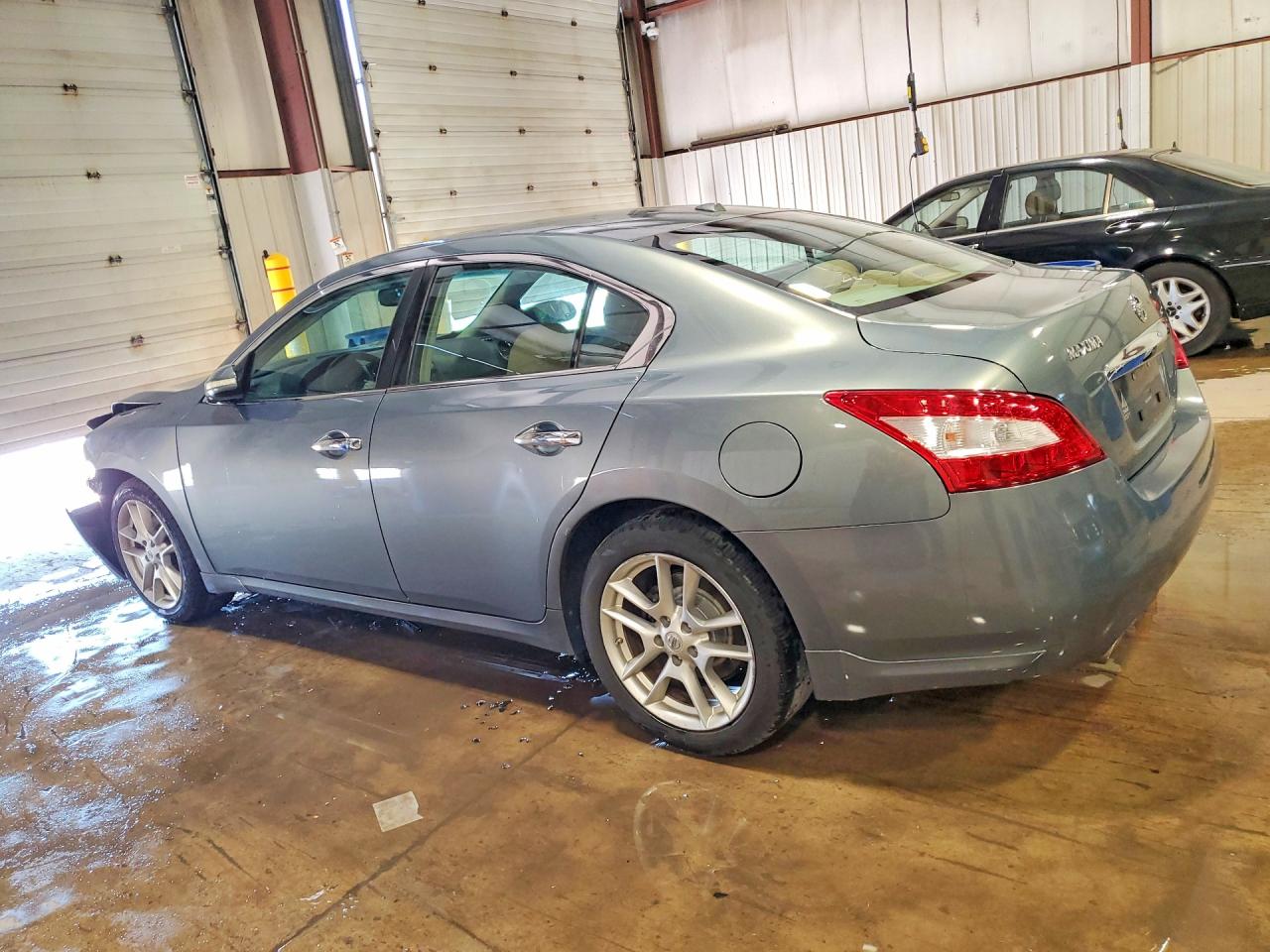 2011 NISSAN MAXIMA 3.5 S photo 2