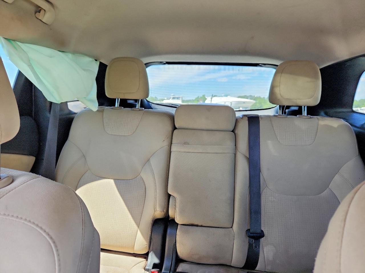 2016 JEEP CHEROKEE LATITUDE photo 10