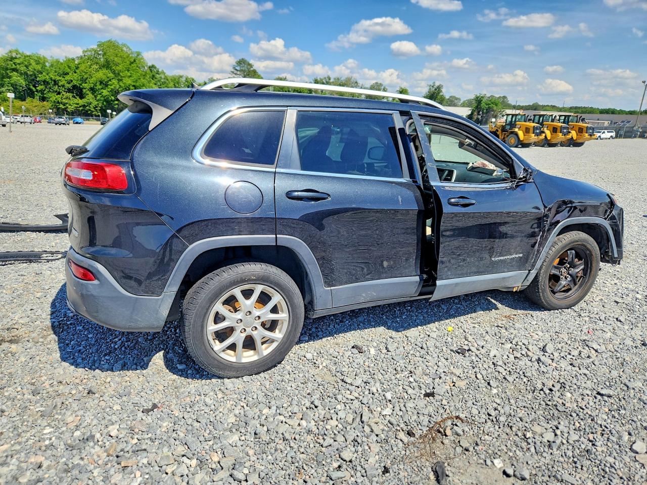 2016 JEEP CHEROKEE LATITUDE photo 3