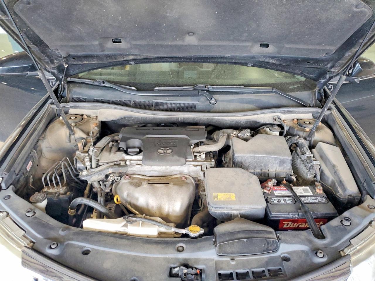 2012 TOYOTA CAMRY XLE photo 21