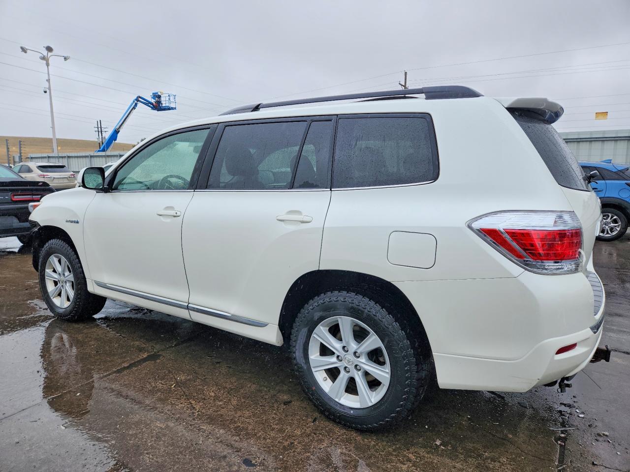 2011 TOYOTA HIGHLANDER HYBRID photo 3