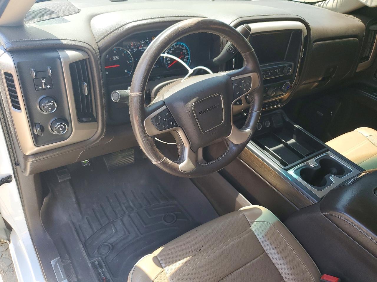 2017 GMC SIERRA K1500 DENALI photo 8