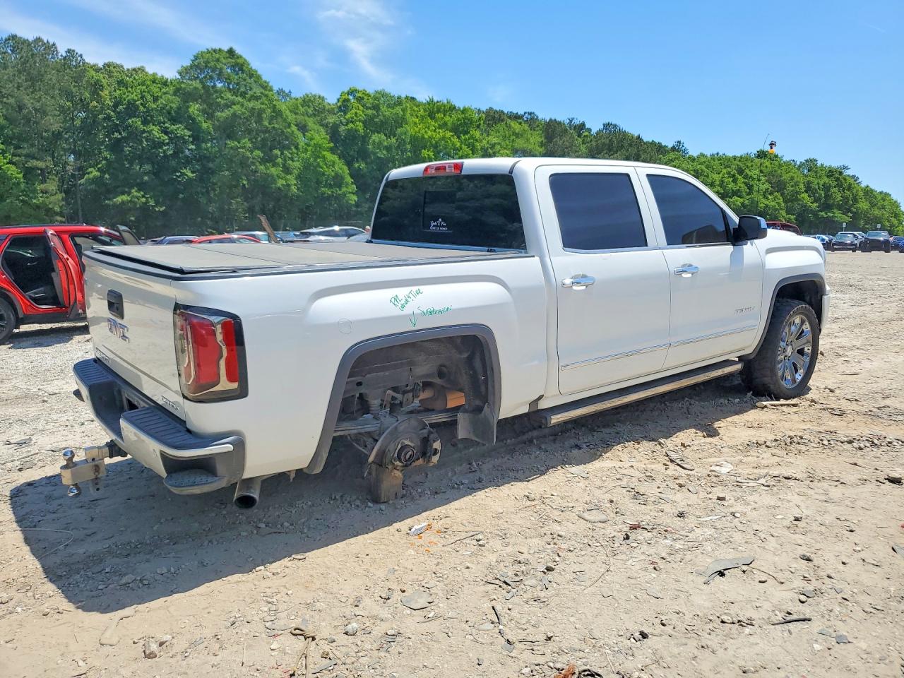 2017 GMC SIERRA K1500 DENALI photo 3