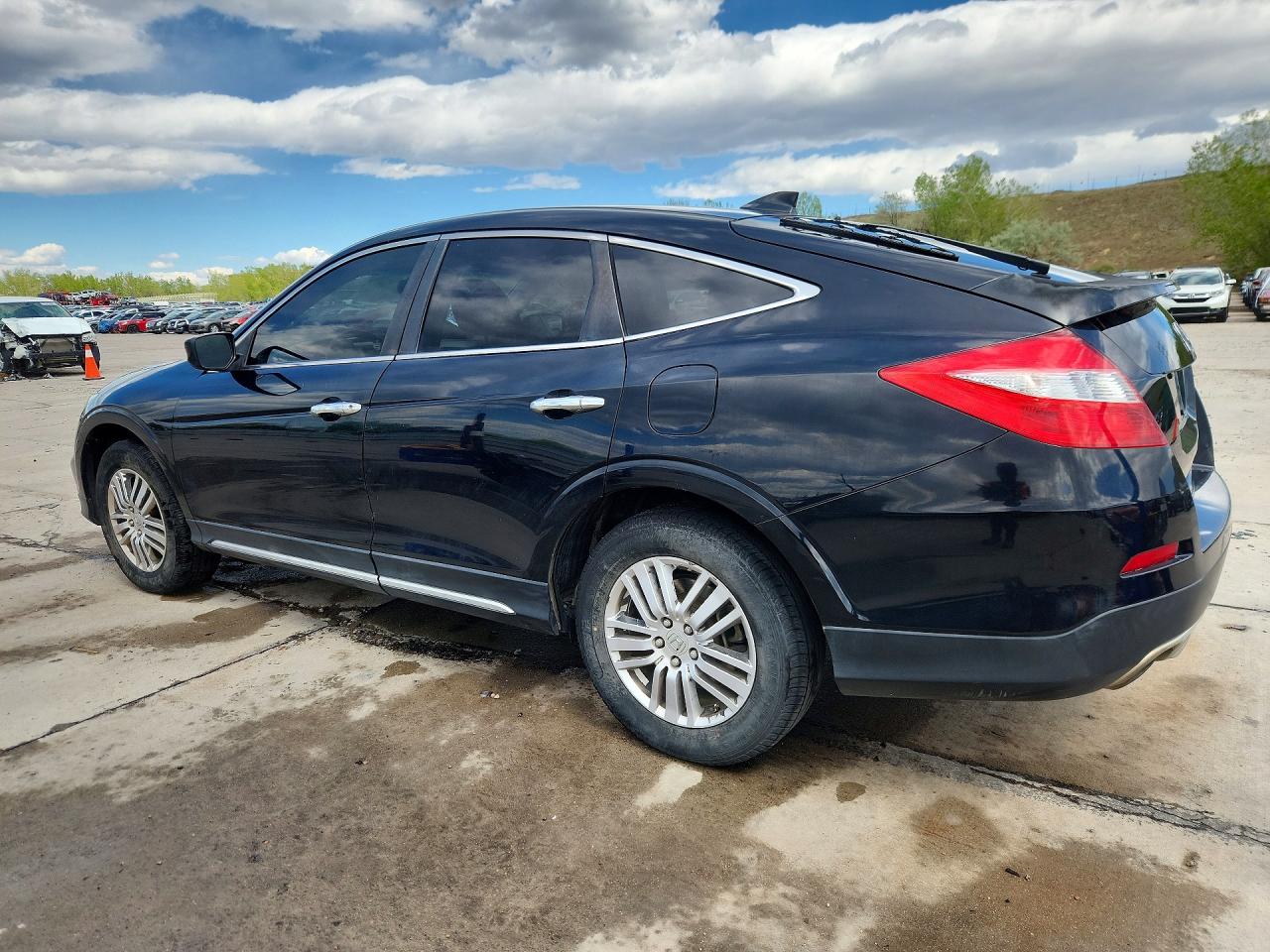 2013 HONDA CROSSTOUR EX photo 3