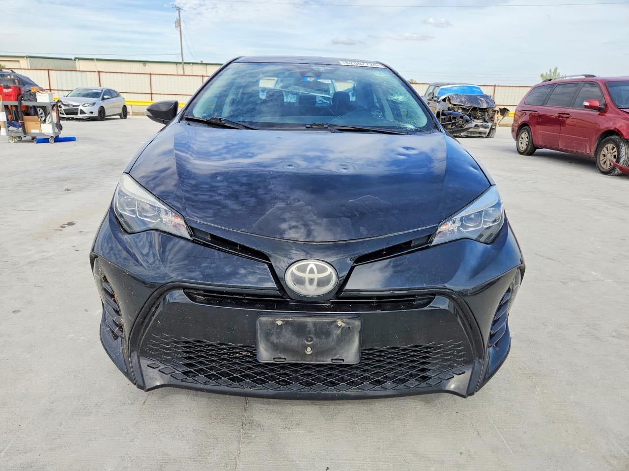 2019 TOYOTA COROLLA SE photo 13