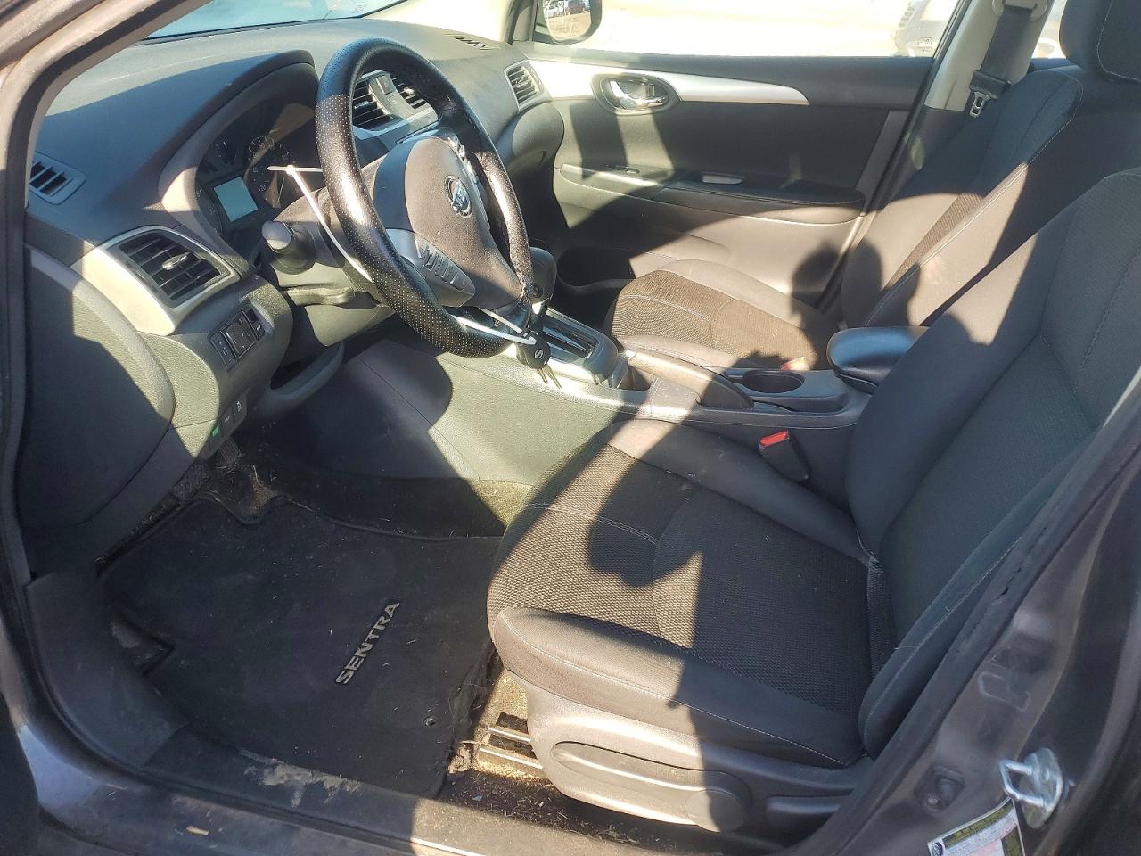 2016 NISSAN SENTRA S photo 13