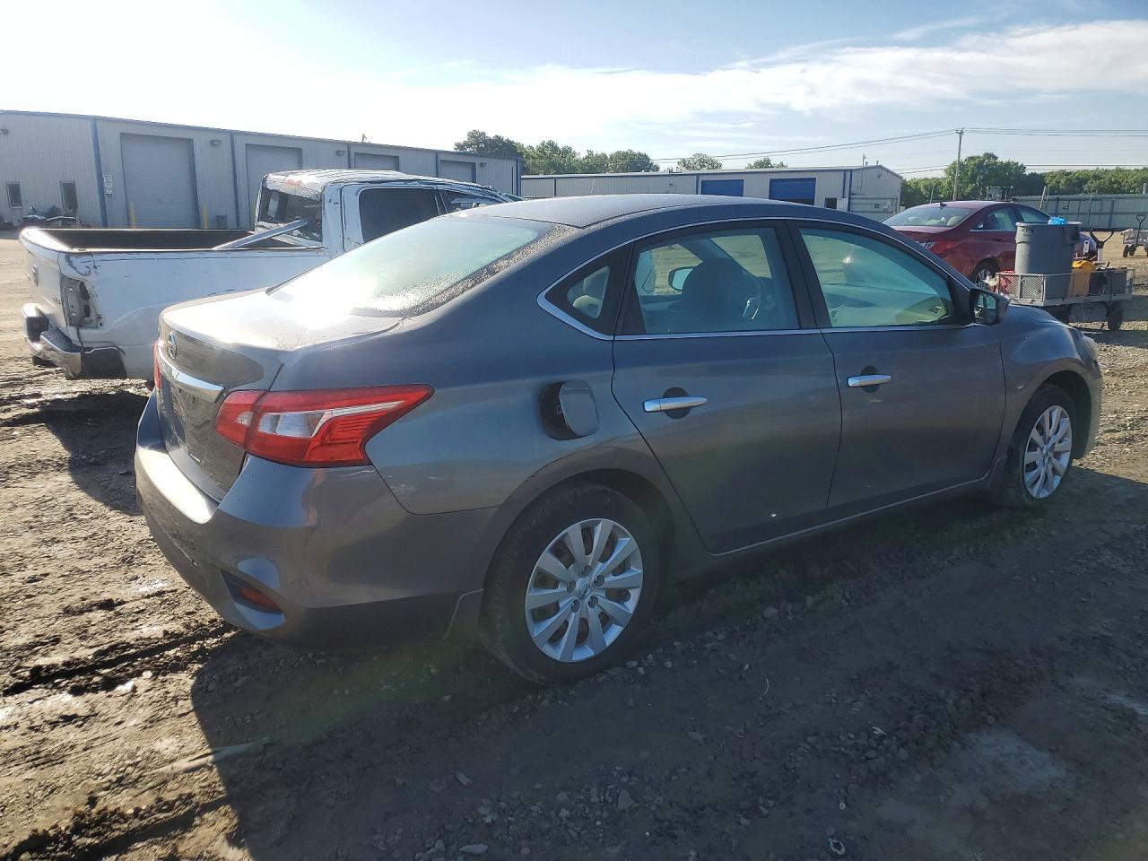 2016 NISSAN SENTRA S photo 5