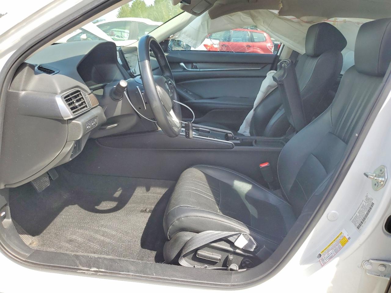 2018 HONDA ACCORD TOURING photo 13