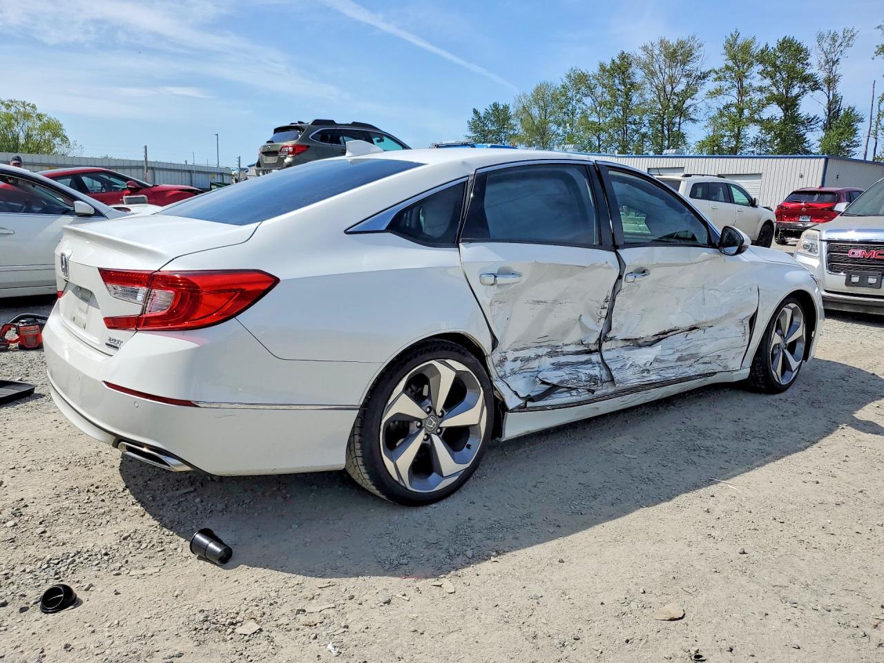2018 HONDA ACCORD TOURING photo 5