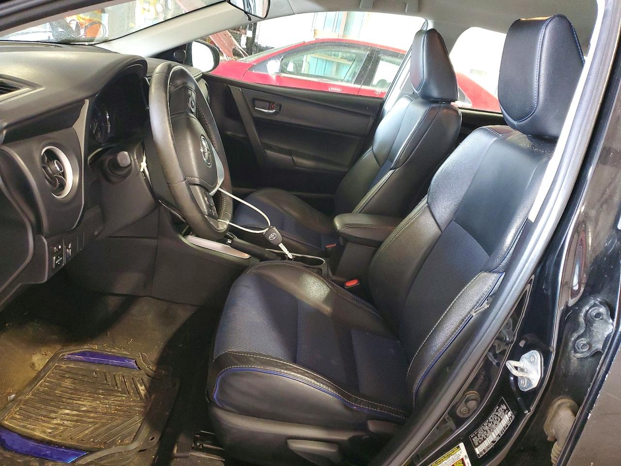 2017 TOYOTA COROLLA SE photo 13