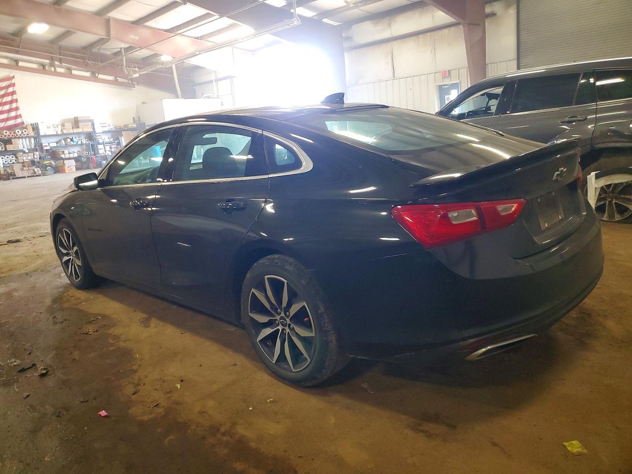 2022 CHEVROLET MALIBU RS photo 2