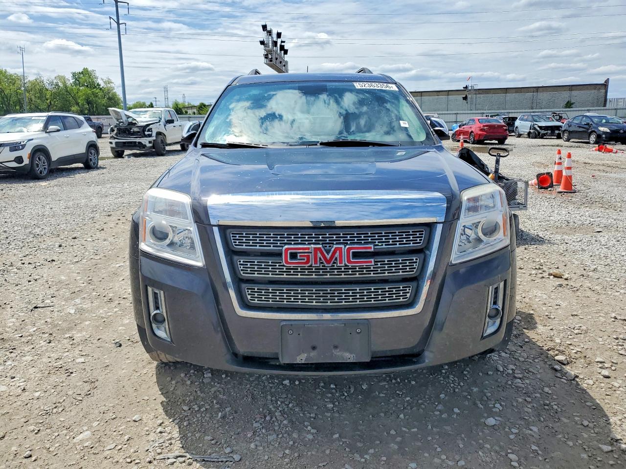 2015 GMC TERRAIN SLT photo 9