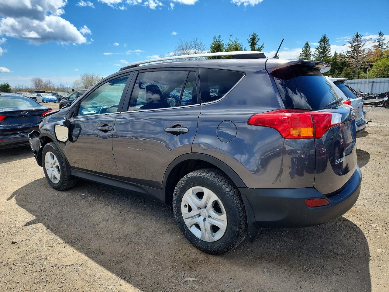 2015 TOYOTA RAV4 LE photo 3