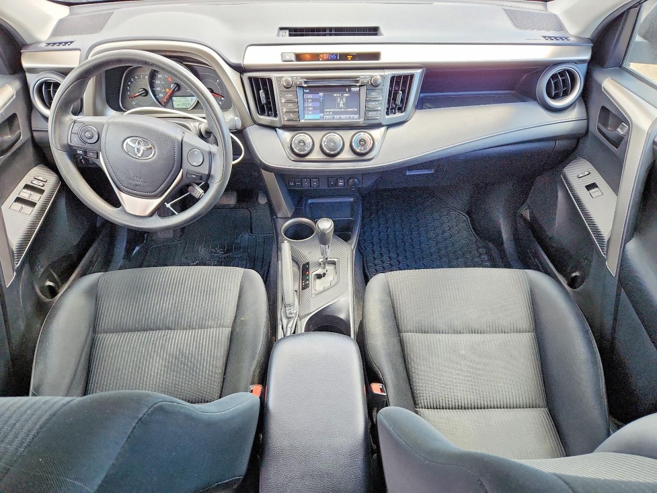 2015 TOYOTA RAV4 LE photo 15