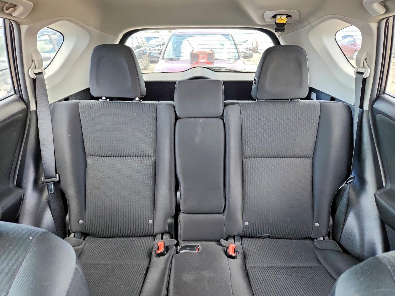 2015 TOYOTA RAV4 LE photo 19