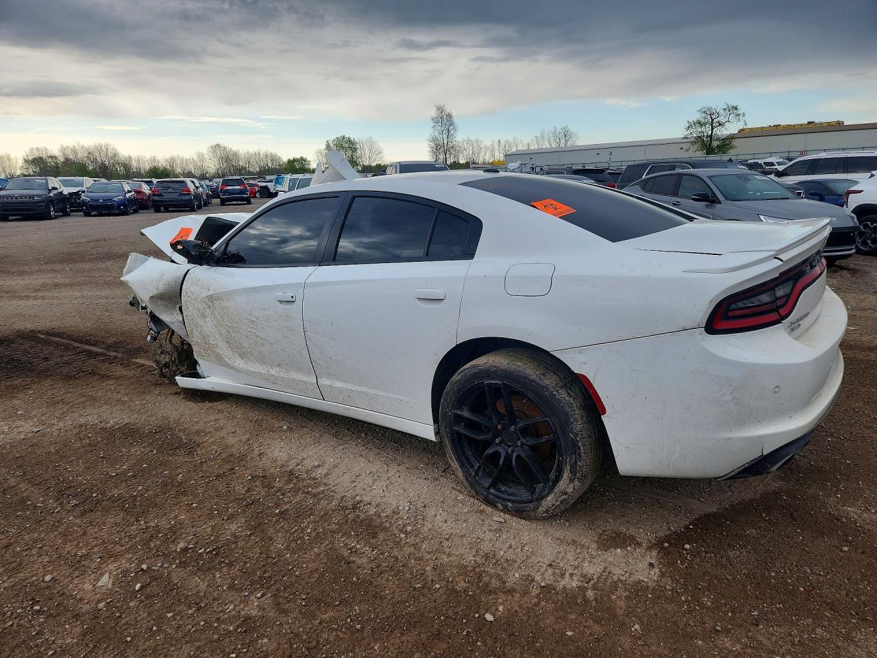 2017 DODGE CHARGER SXT photo 2
