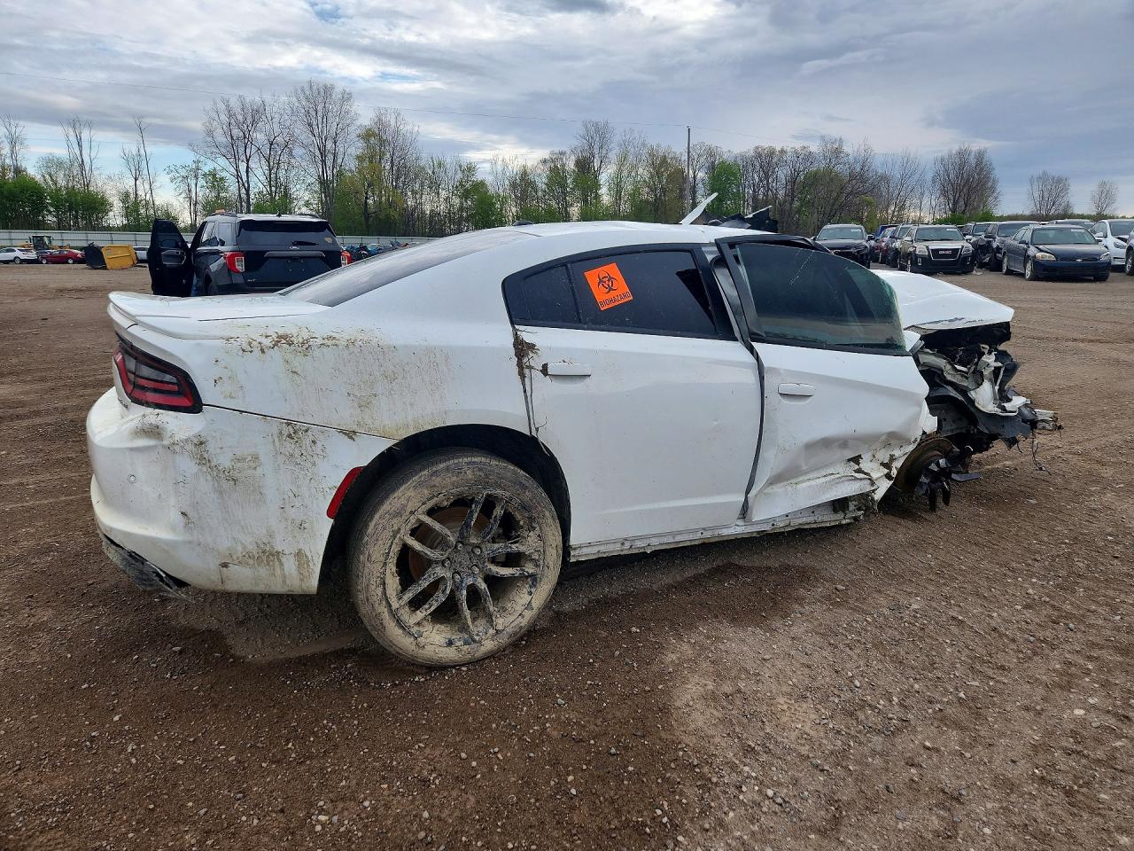 2017 DODGE CHARGER SXT photo 3