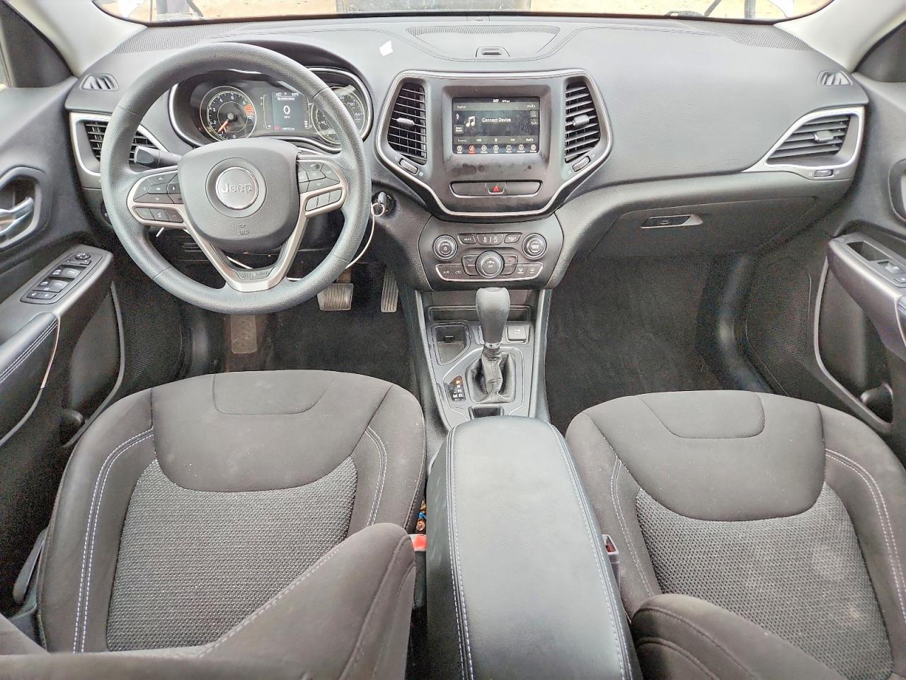 2019 JEEP CHEROKEE LATITUDE photo 8