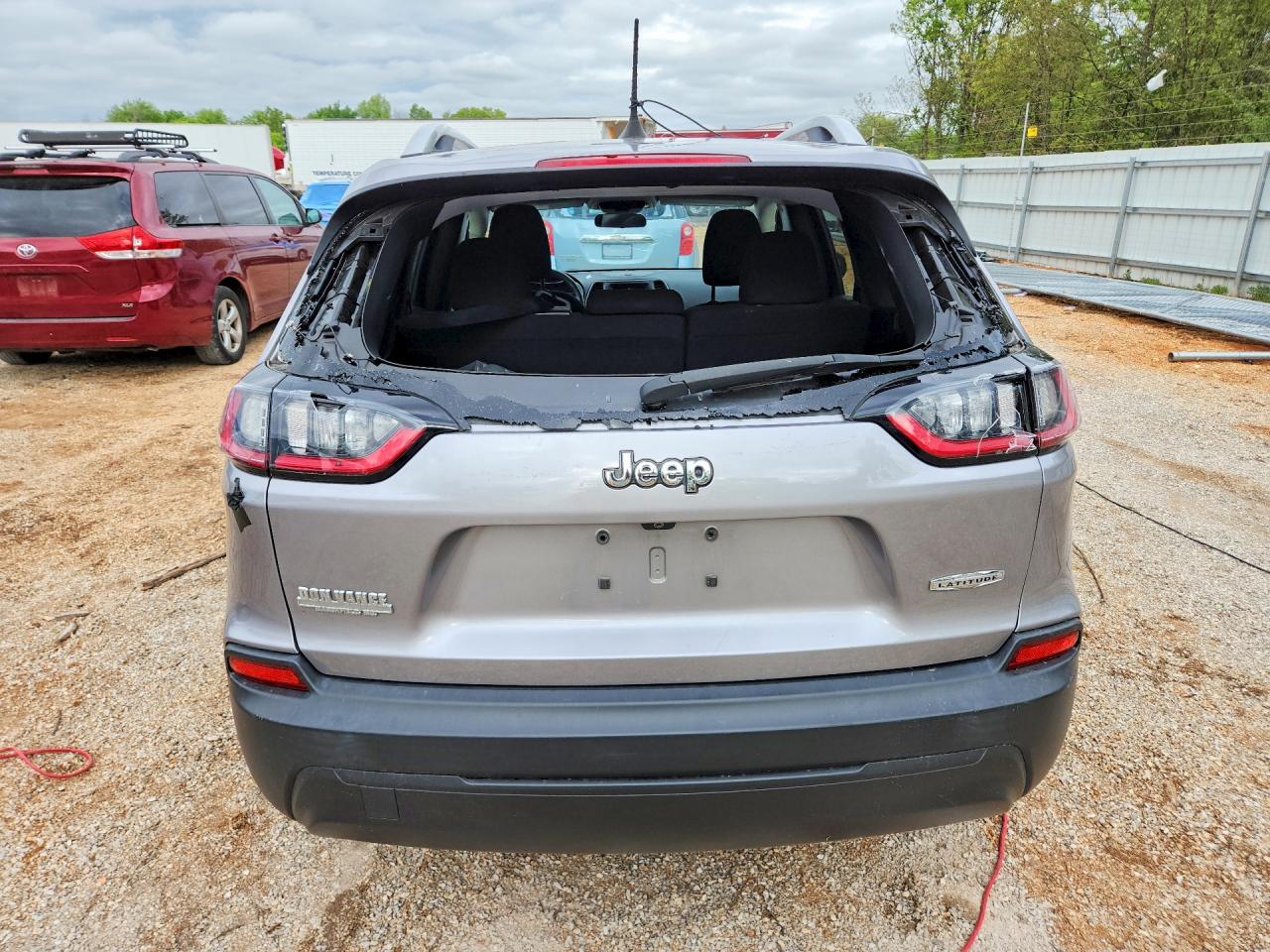 2019 JEEP CHEROKEE LATITUDE photo 6