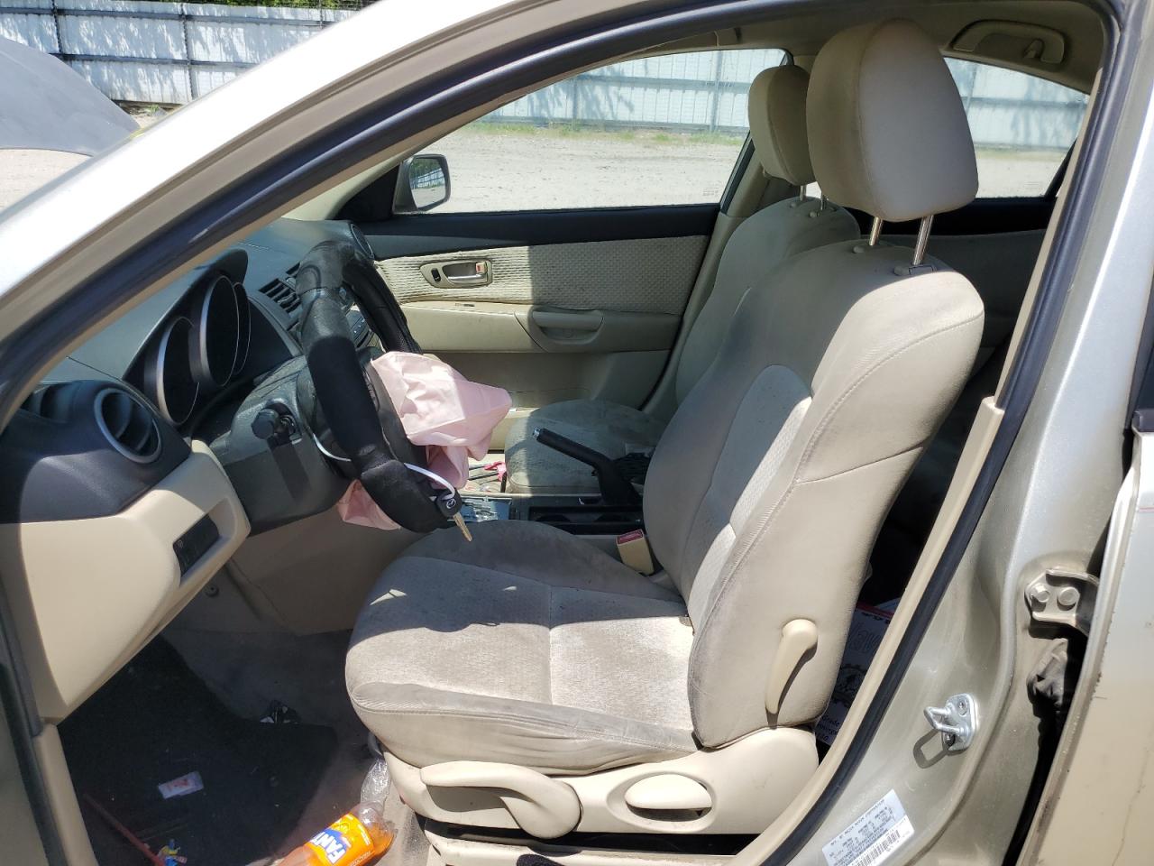 2004 MAZDA 3 photo 13