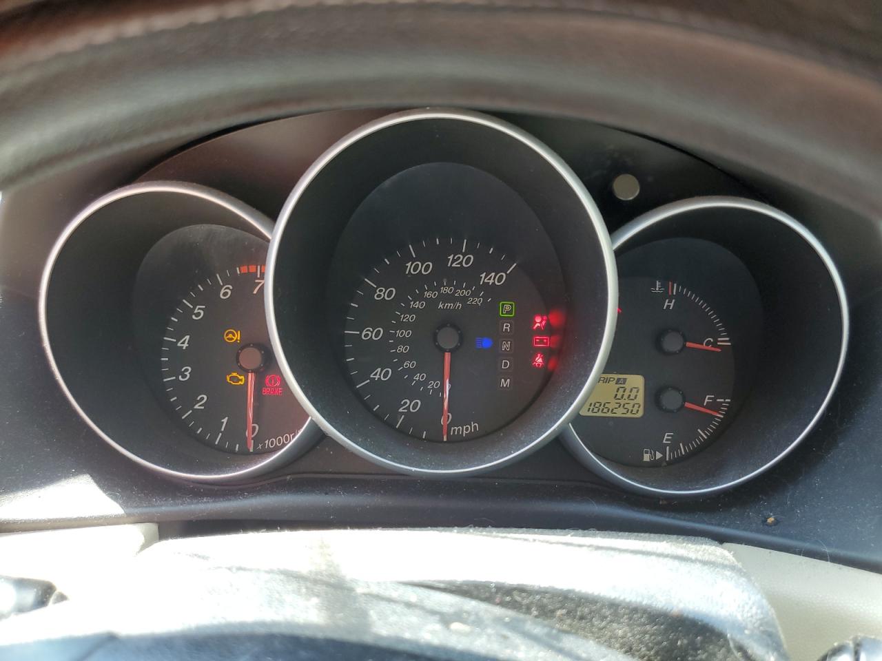 2004 MAZDA 3 photo 17