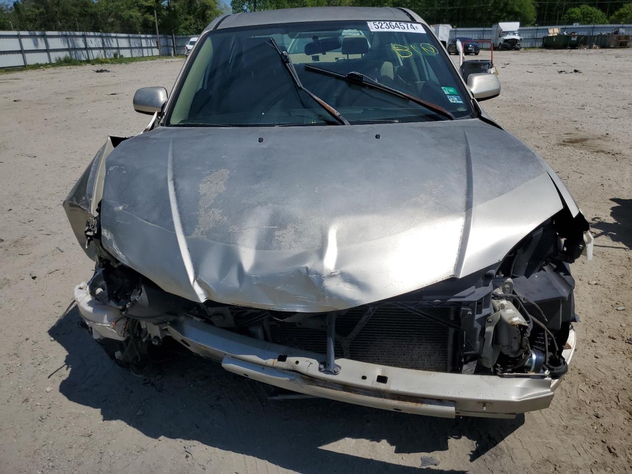 2004 MAZDA 3 photo 9