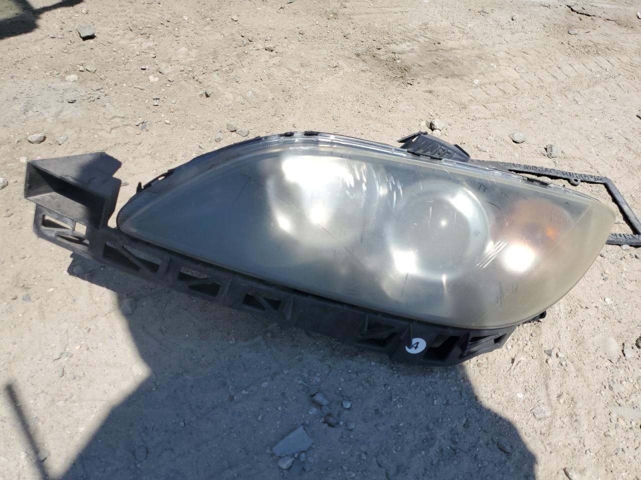 2004 MAZDA 3 photo 23