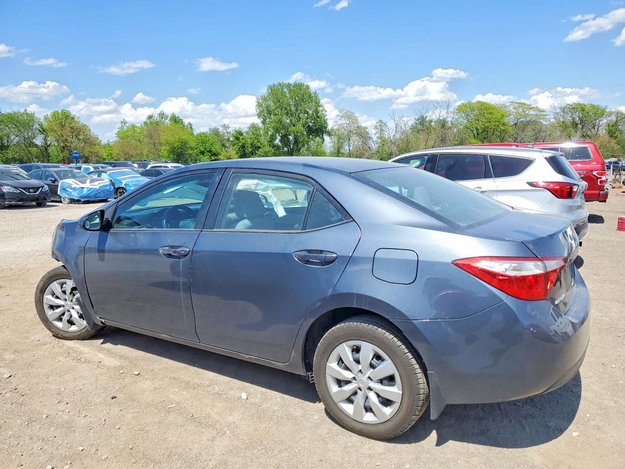 2015 TOYOTA COROLLA LE photo 4