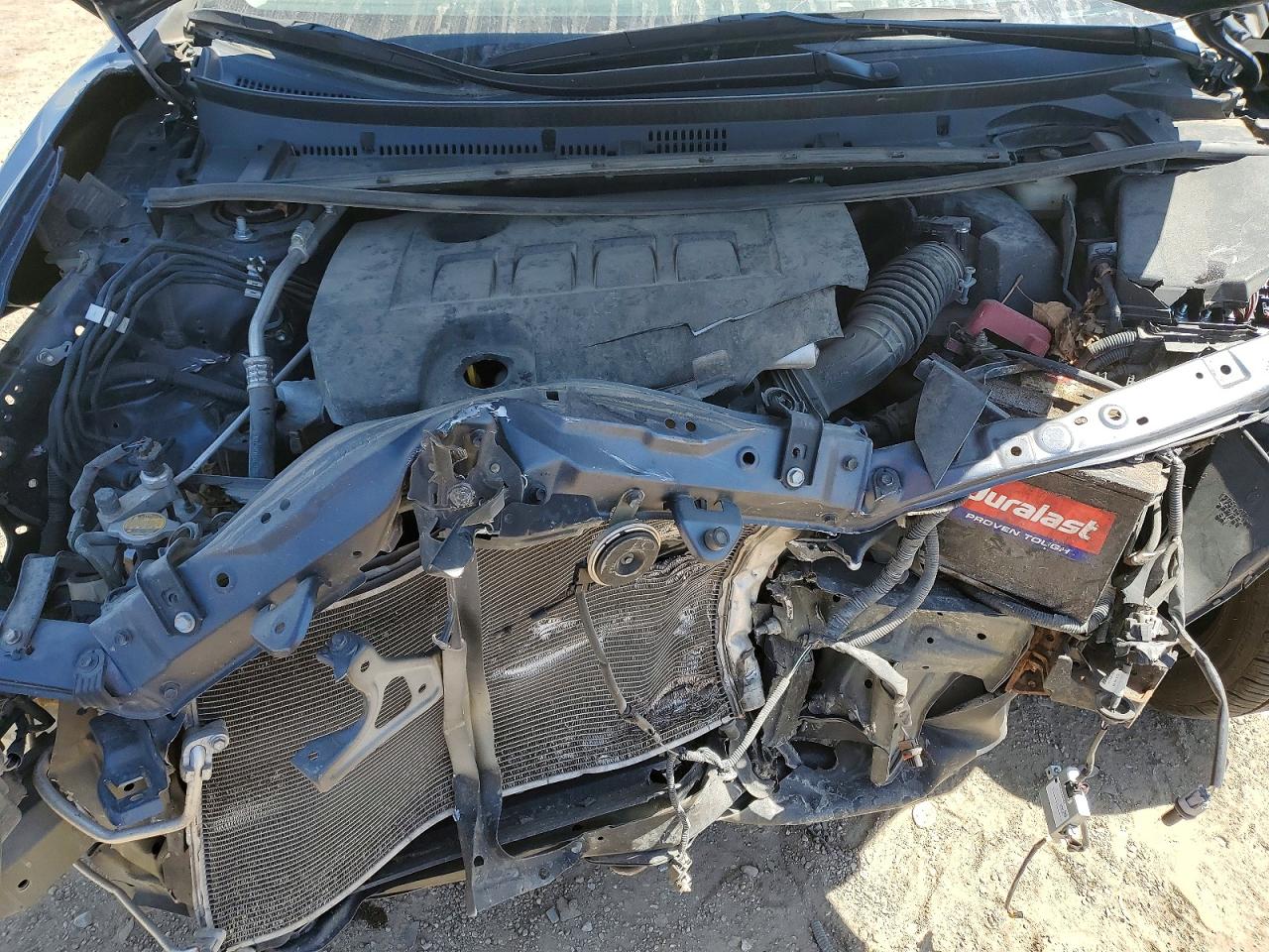 2015 TOYOTA COROLLA LE photo 31