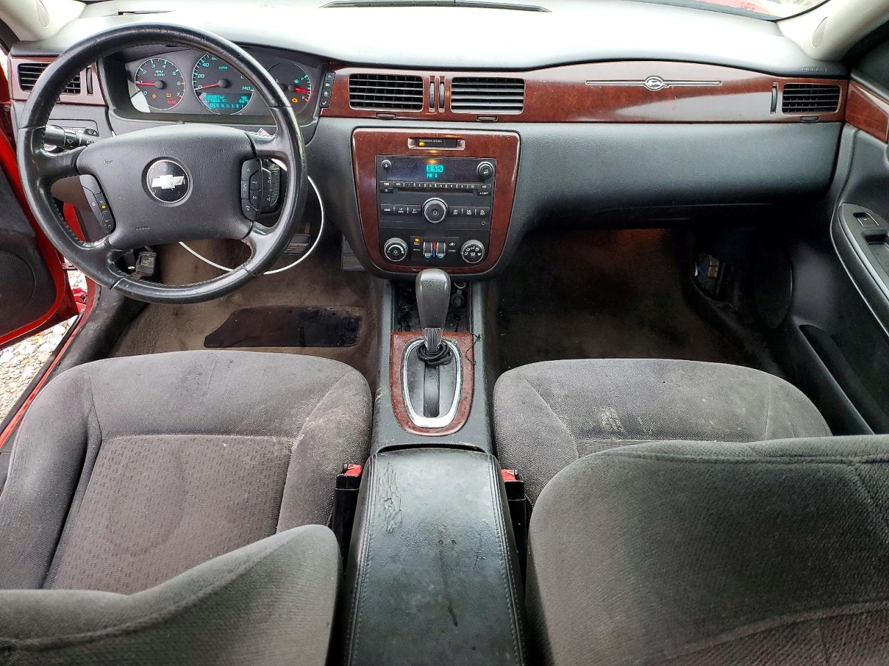 2010 CHEVROLET IMPALA LT photo 8