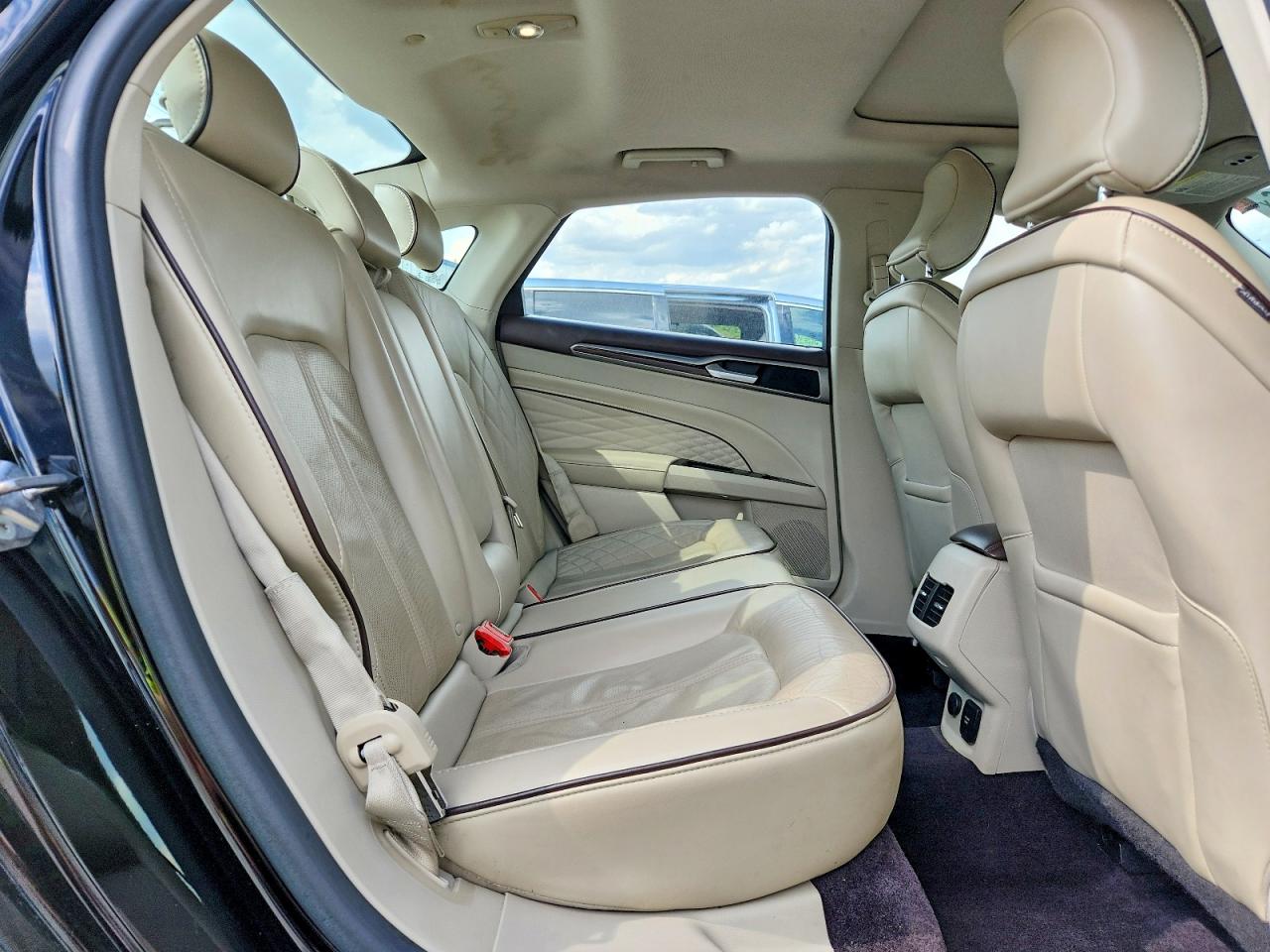 2017 FORD FUSION TITANIUM PHEV photo 19