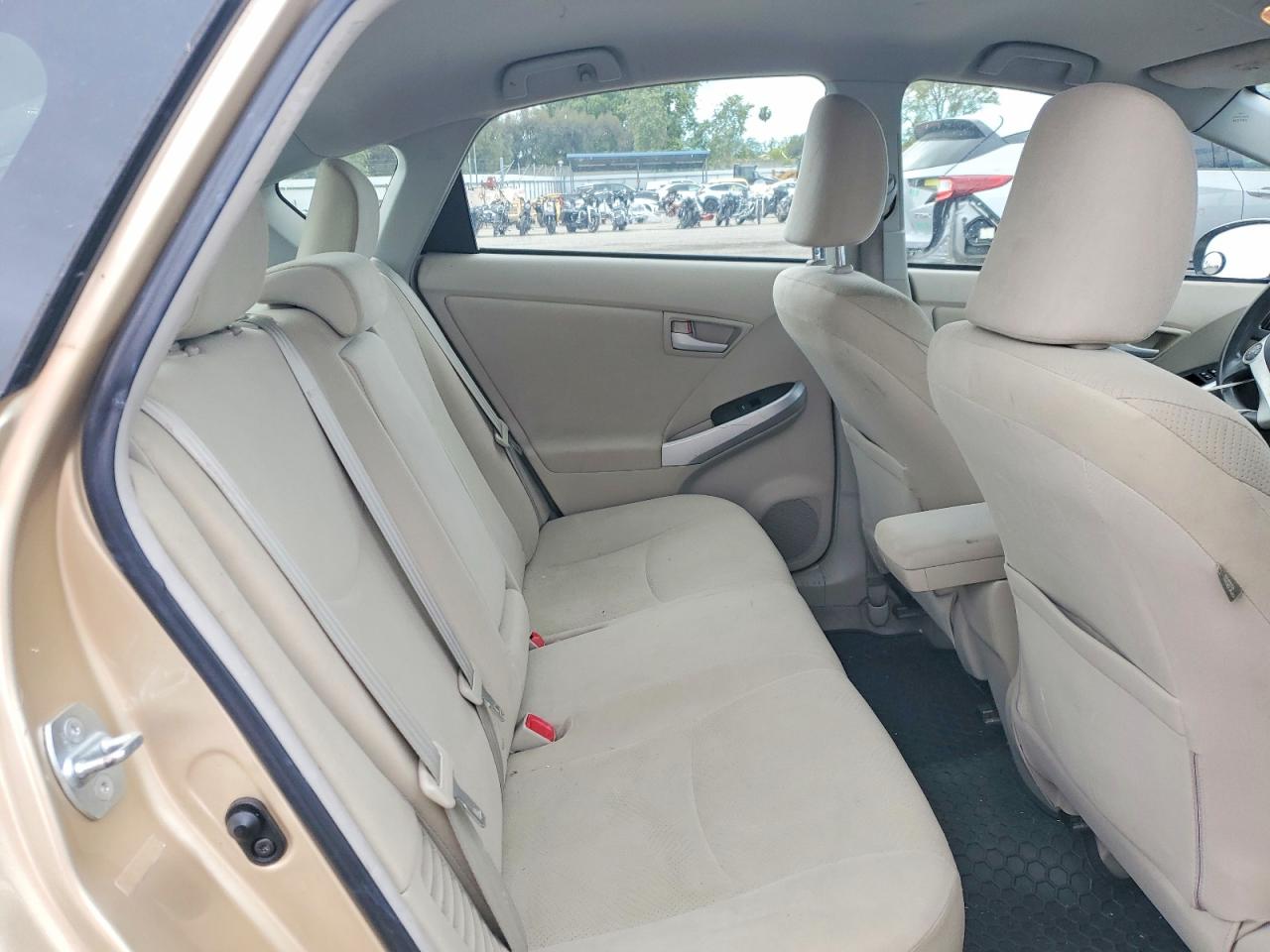 2011 TOYOTA PRIUS TWO photo 28