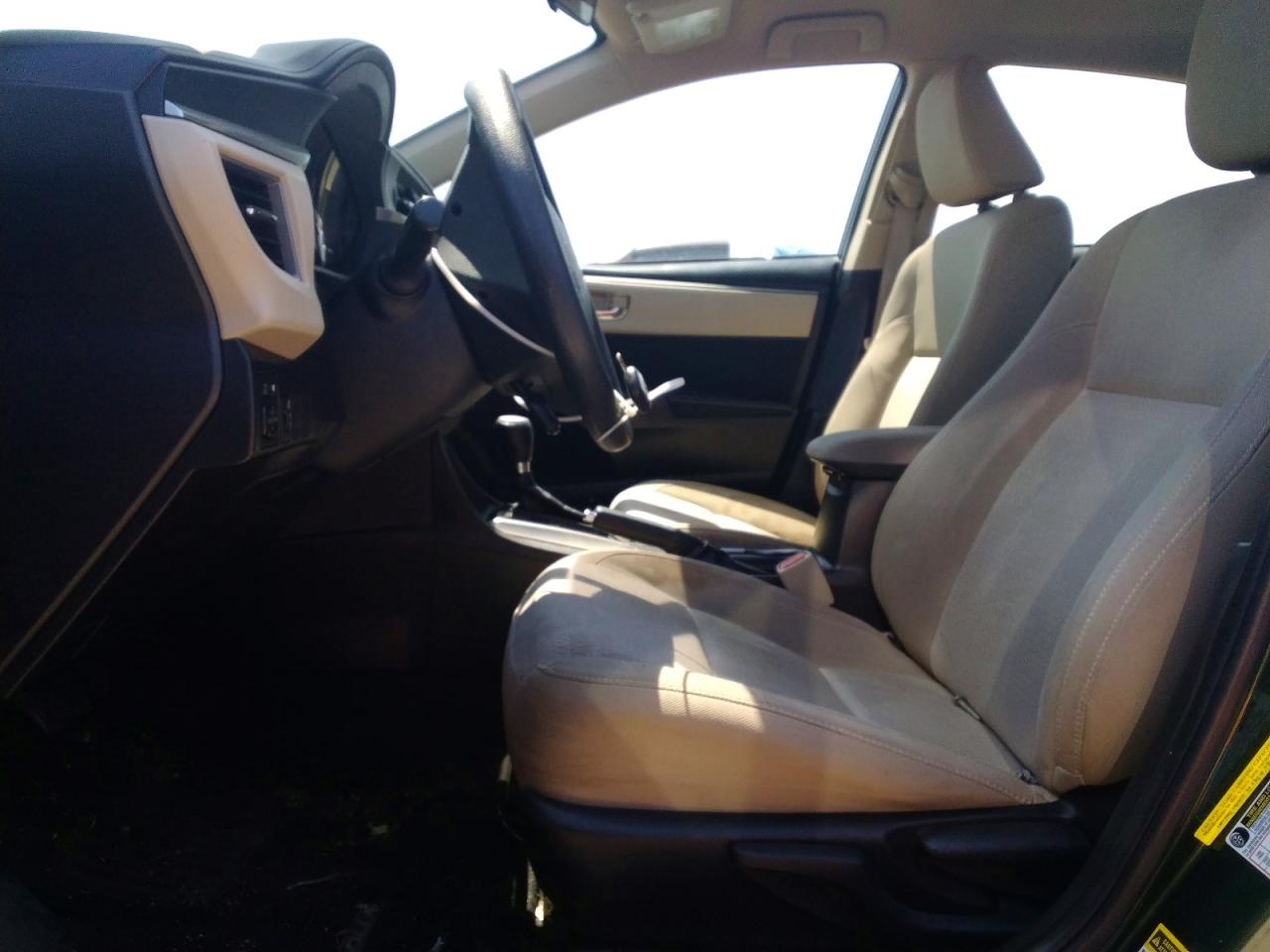 2015 TOYOTA COROLLA LE photo 13