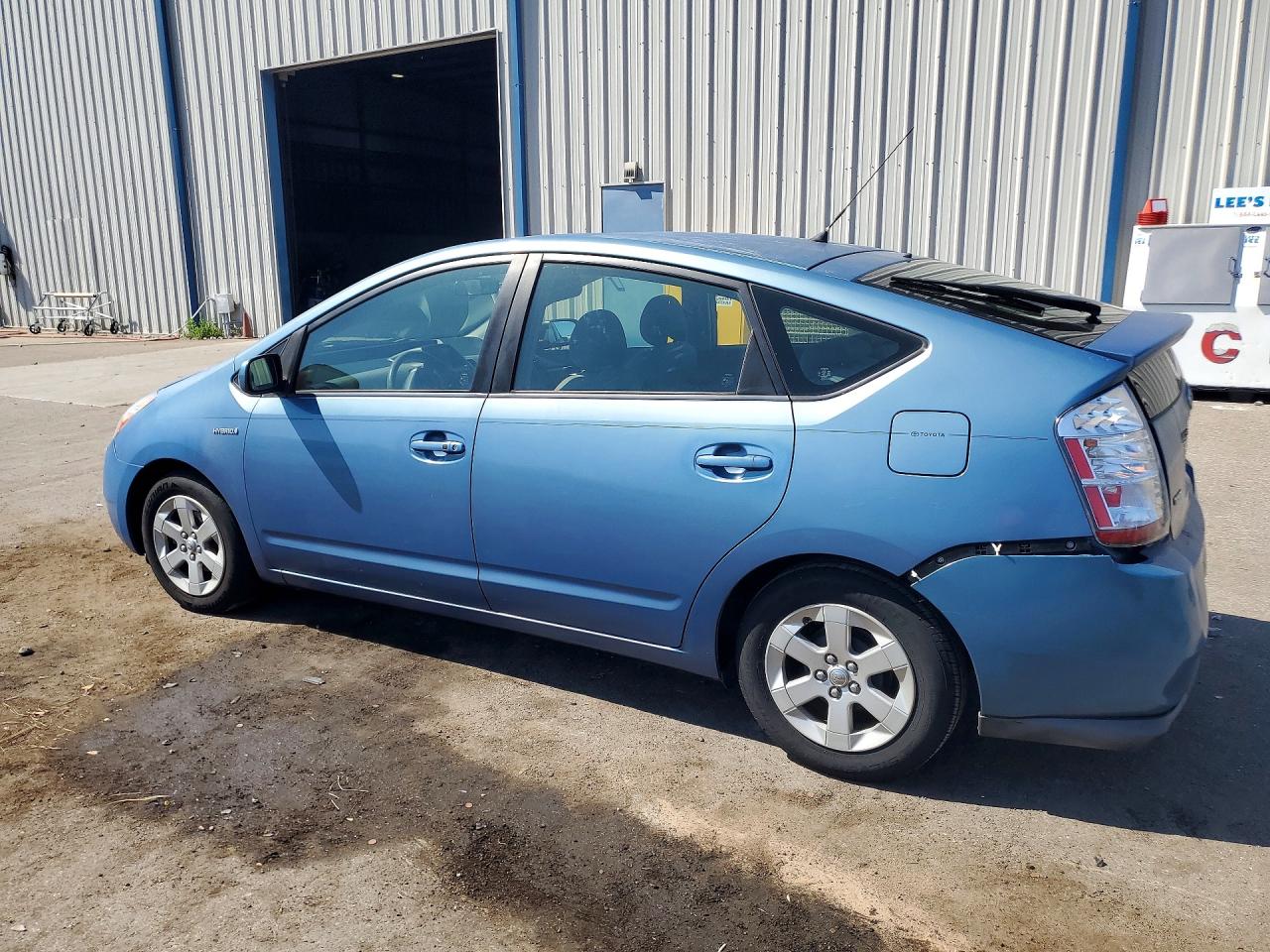 2009 TOYOTA PRIUS BASE photo 4