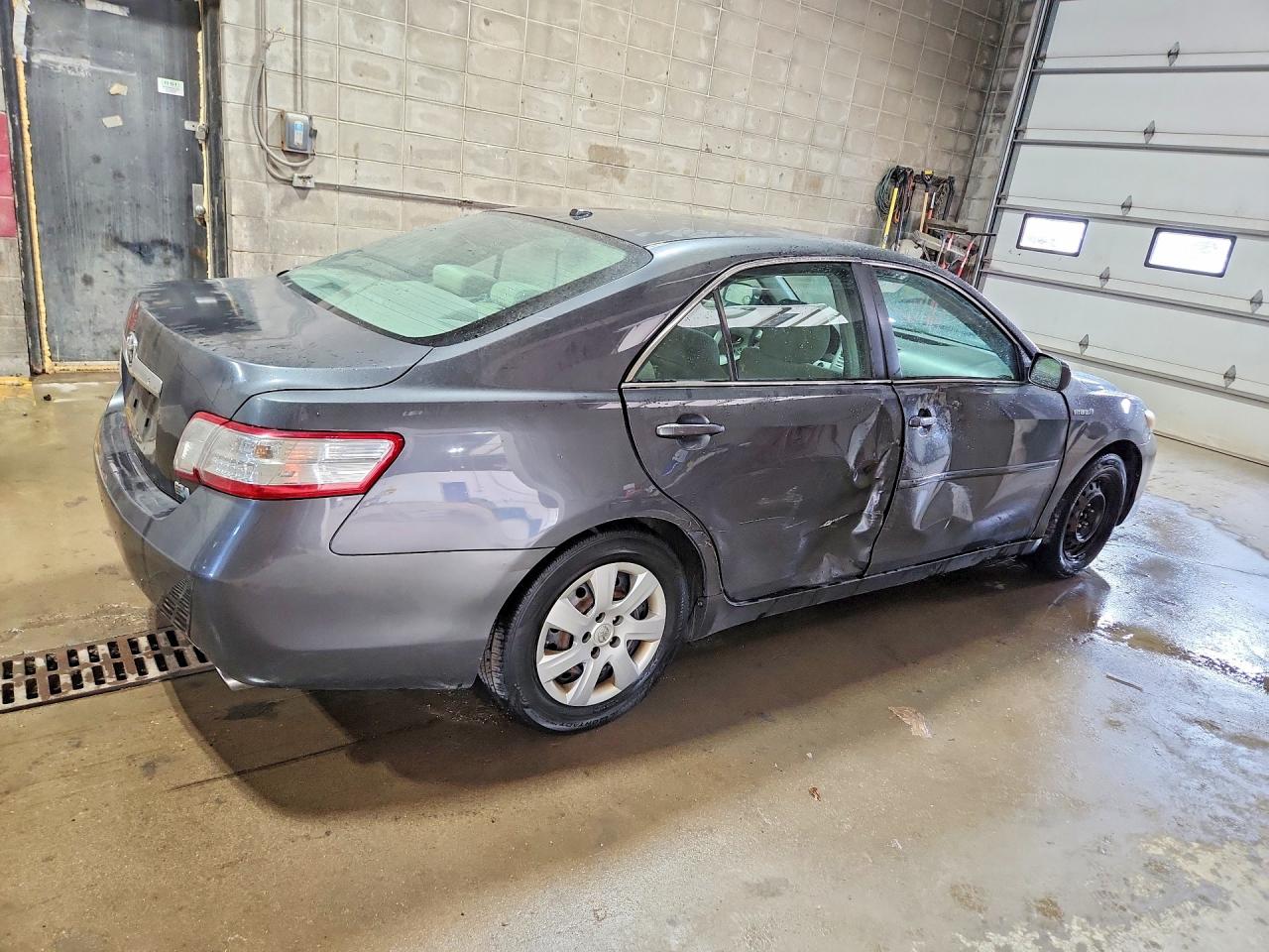 2011 TOYOTA CAMRY HYBRID photo 5