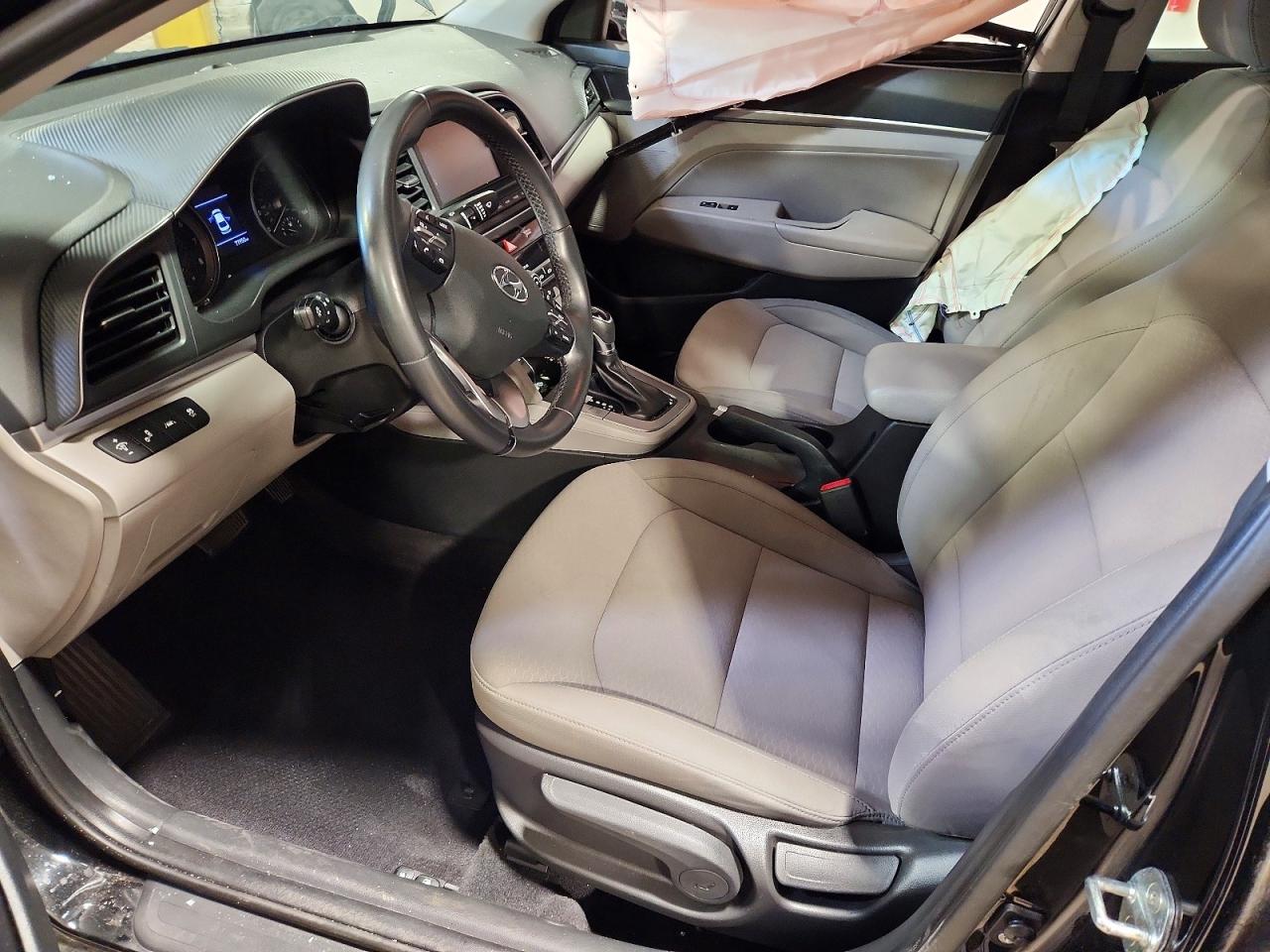 2019 HYUNDAI ELANTRA VALUE EDITION photo 13