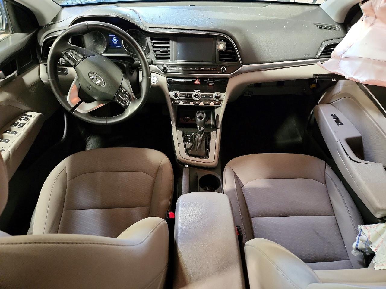 2019 HYUNDAI ELANTRA VALUE EDITION photo 15