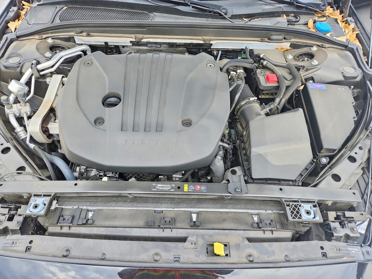 2024 VOLVO S60 PLUS photo 21