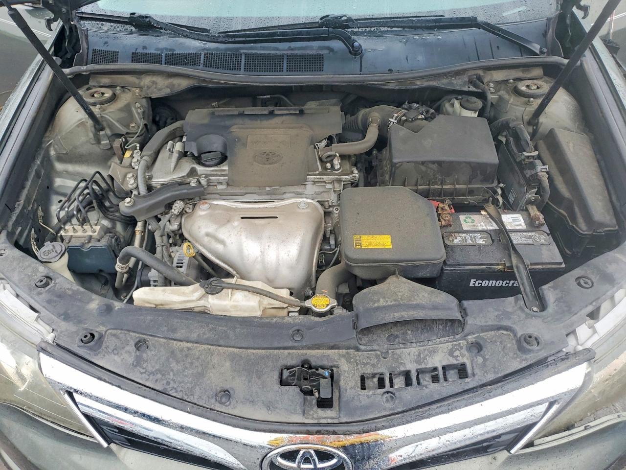 2013 TOYOTA CAMRY XLE photo 31