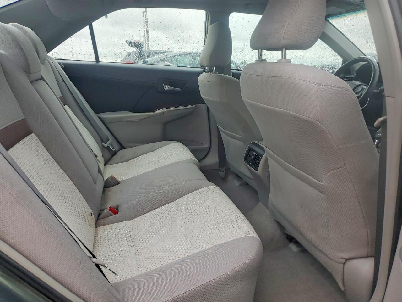 2013 TOYOTA CAMRY XLE photo 28