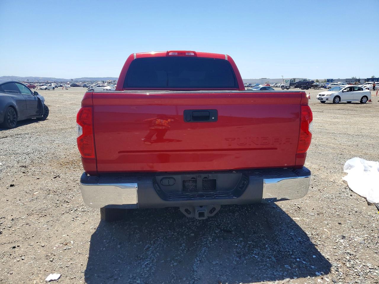 2018 TOYOTA TUNDRA CREWMAX SR5 photo 11