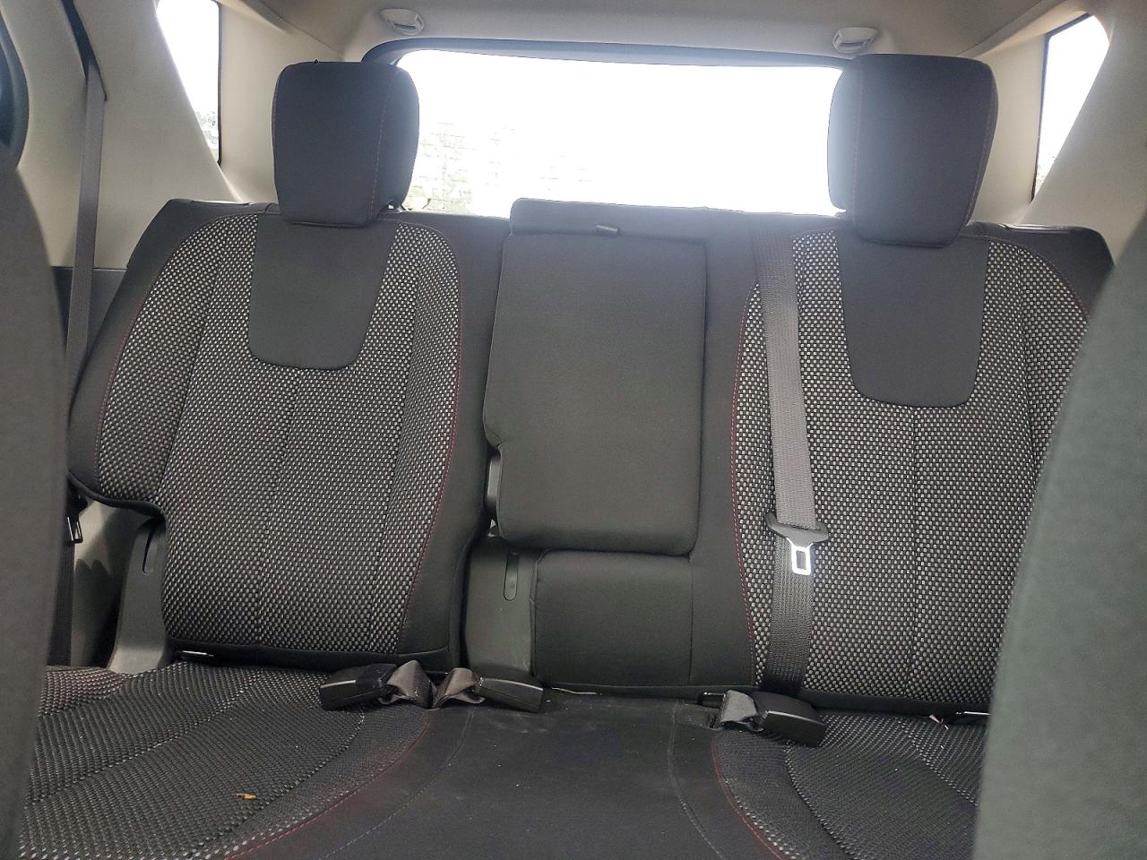 2016 CHEVROLET EQUINOX LT photo 28