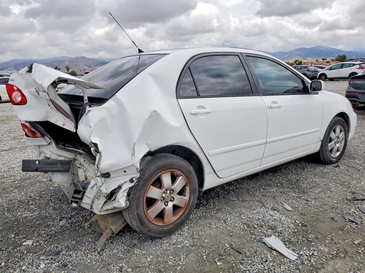2007 TOYOTA COROLLA LE photo 5