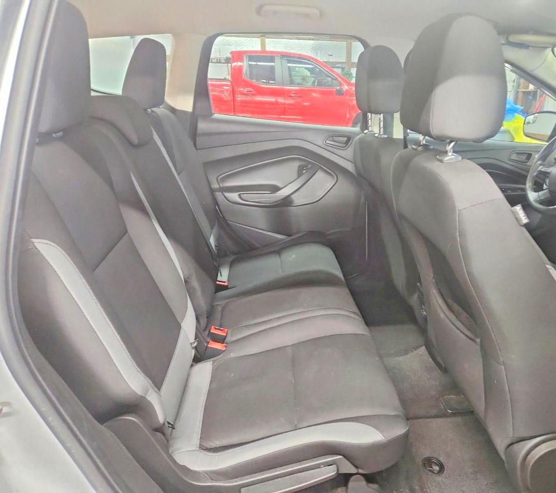 2013 FORD ESCAPE S photo 31