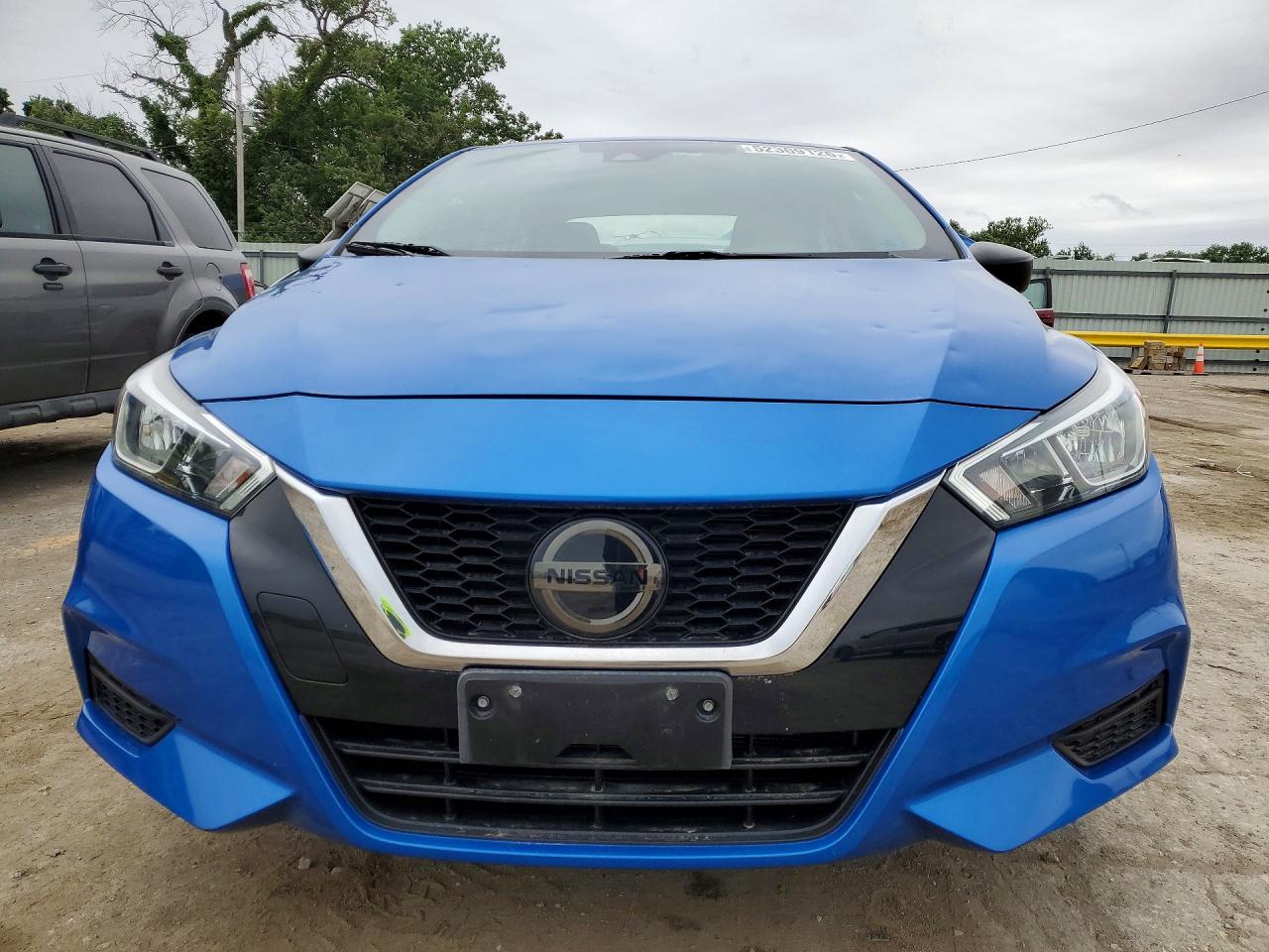 2020 NISSAN VERSA S photo 9