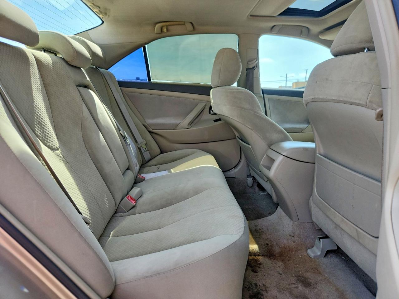 2007 TOYOTA CAMRY LE photo 19