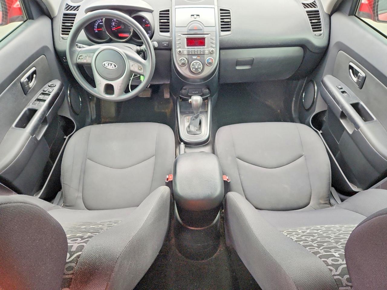2011 KIA SOUL + photo 15
