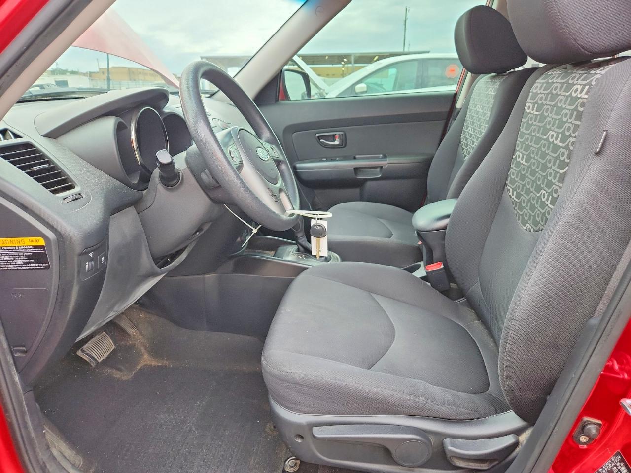 2011 KIA SOUL + photo 13