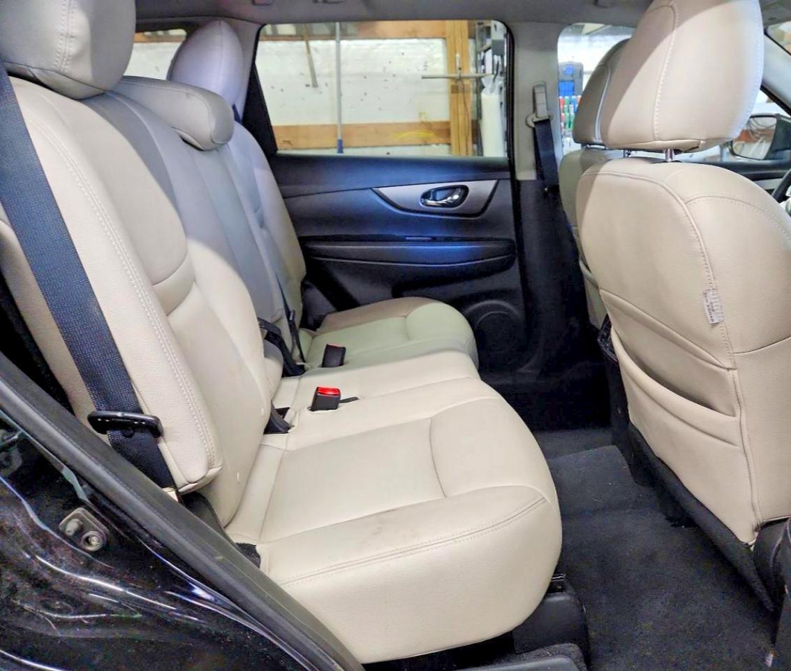 2014 NISSAN ROGUE SV photo 21
