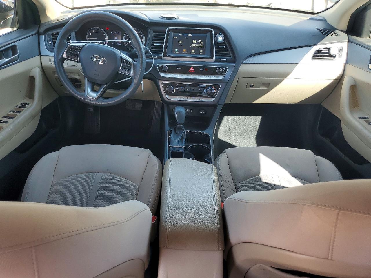 2018 HYUNDAI SONATA SE photo 8